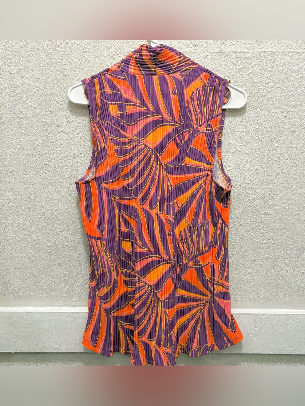 Cable & Gauge Purple & Orange Pleated V-Neck Tank Top NWT Large - Picture 5 of 6